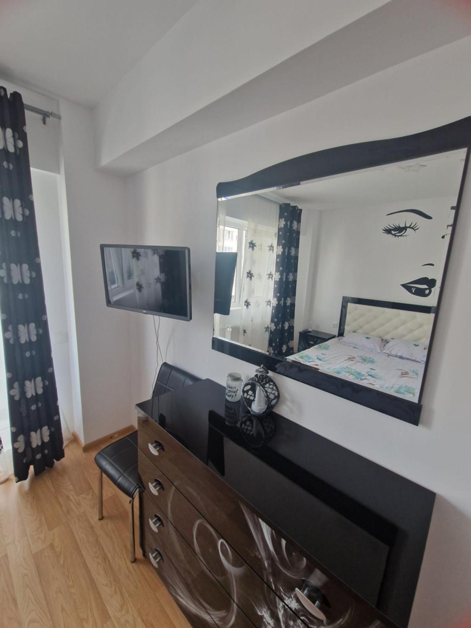 Best Apart Garii- Check In Independent Брашов Екстер'єр фото